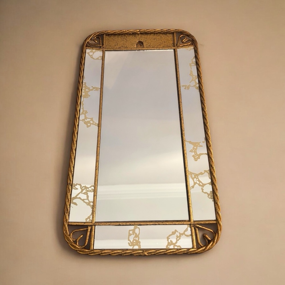 VINTAGE GOLD-TONE WALL MIRROR WITH ETCHED GLASS & ROPE FRAME — 15x8
